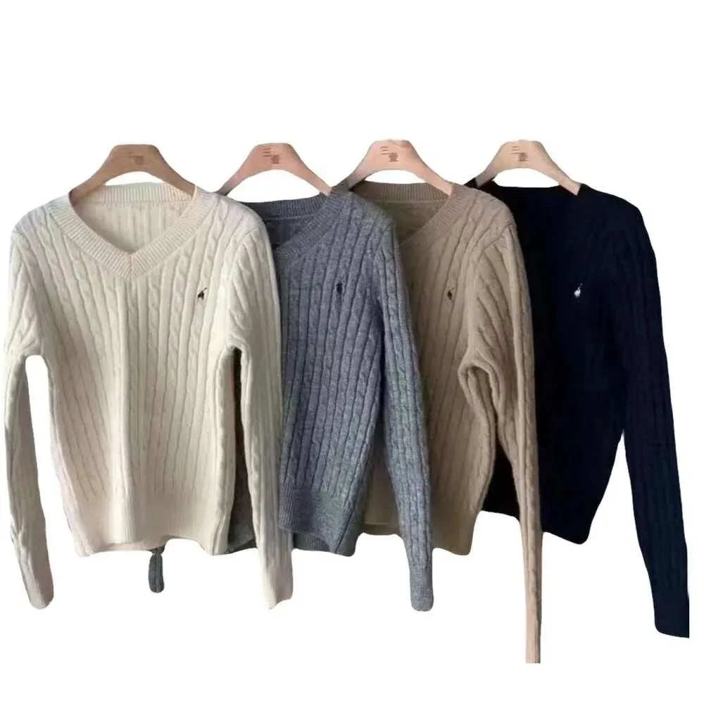 Designer Women Shirt Men's S Wear Women's Original Quality Versatile Slim Style Pony Sweater Tidy Soft Waxy Fried Dough Twists V-neck Knitwear