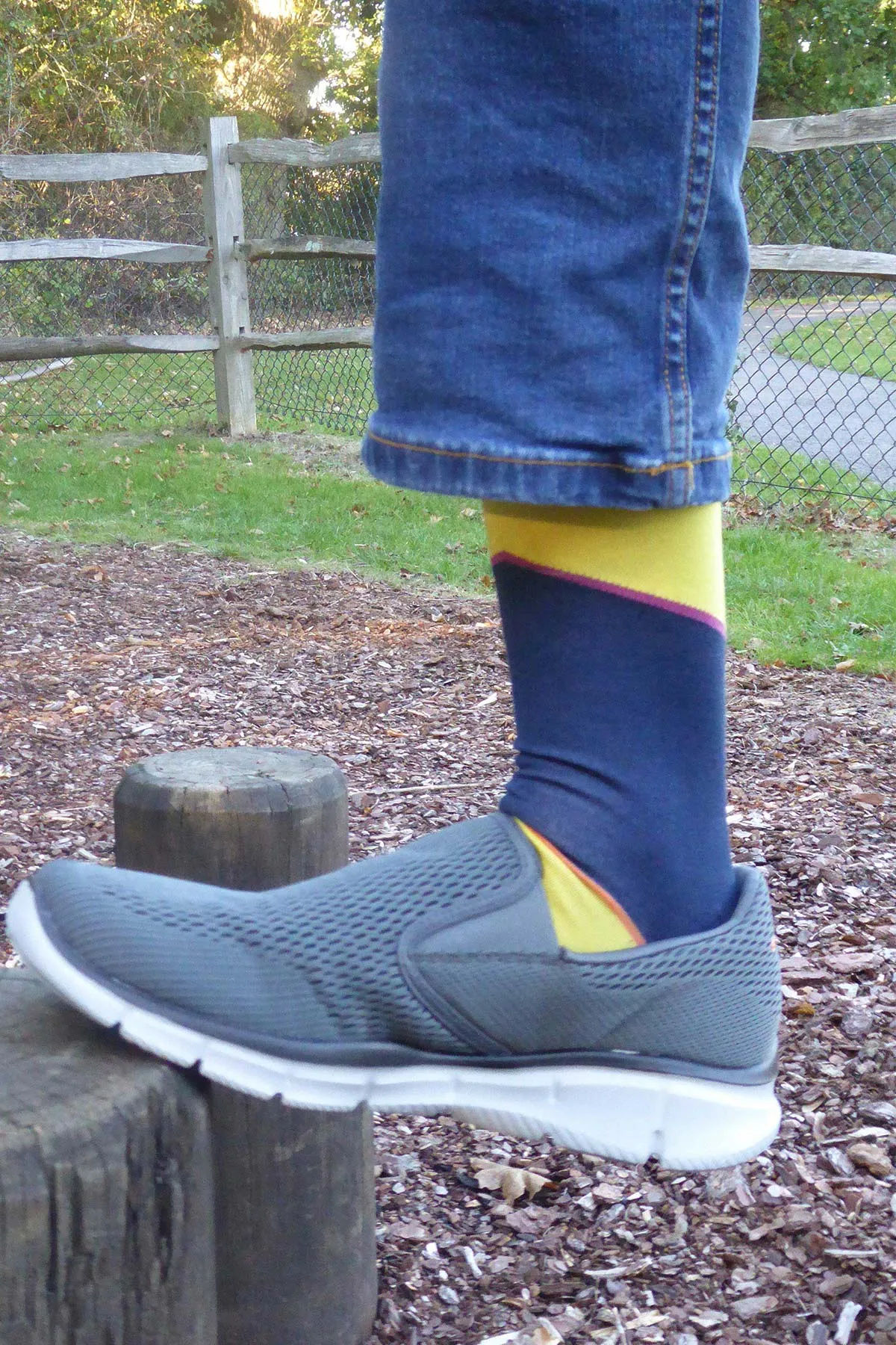 Hilltop Men's Socks - Bumblebee